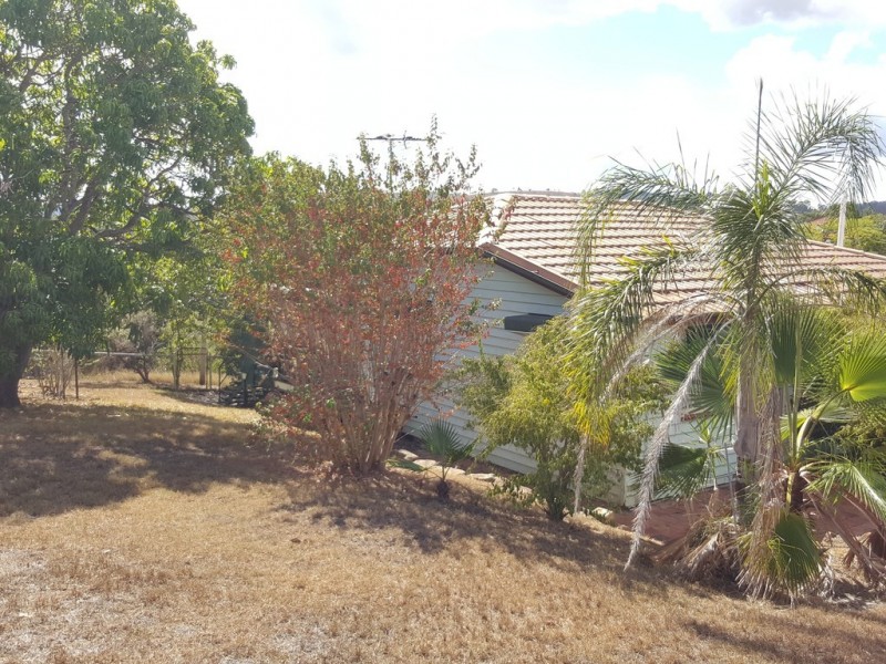 10 Hall Street, Mount Morgan QLD 4714