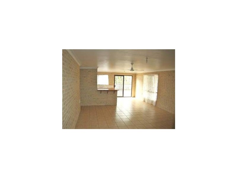 16 Felix Street, Cawarral QLD 4702