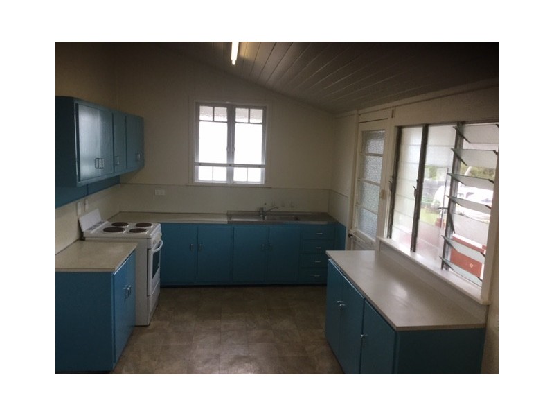6 Chenery Street, Mount Morgan QLD 4714