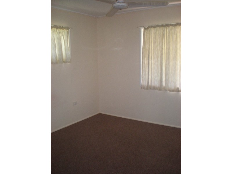 2/405 MURPHY STREET, Frenchville QLD 4701