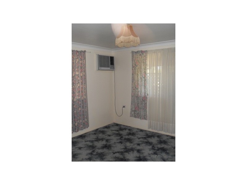 33 Buxton Drive, Gracemere QLD 4702