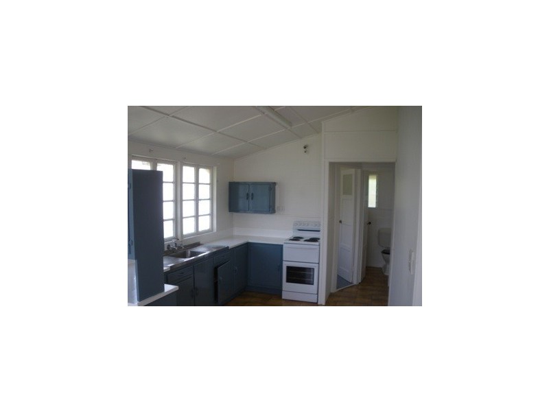 34 Hadgraft Street, Park Avenue QLD 4701