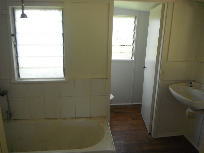 13 JAMES STREET, Mount Morgan QLD 4714