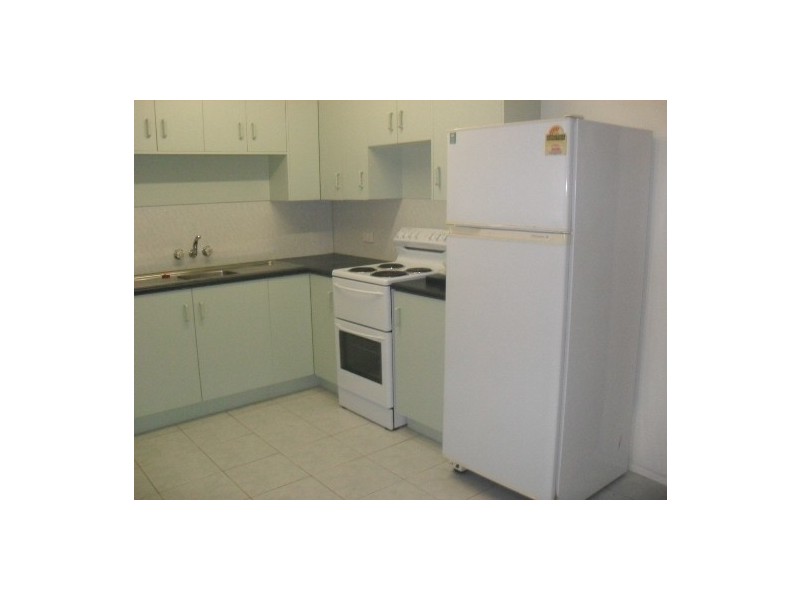 2/4 Sheedy Avenue, Frenchville QLD 4701