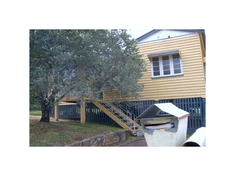 77 James Street, Mount Morgan QLD 4714