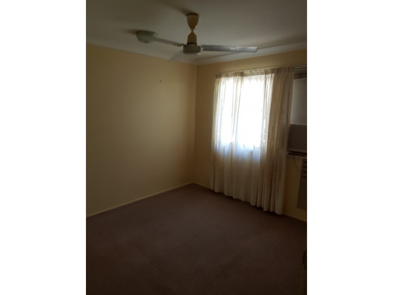 1/305 Mills Avenue, Frenchville QLD 4701