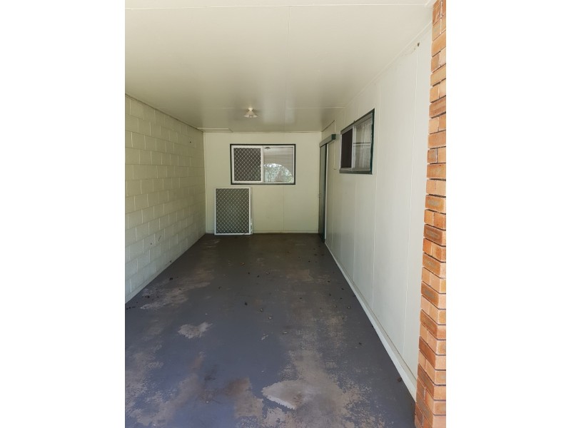 1/305 Mills Avenue, Frenchville QLD 4701