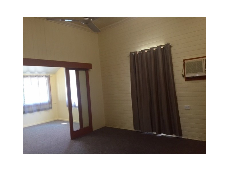 72 Charles Street, Berserker QLD 4701