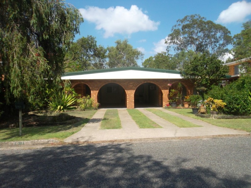 2/305 Mills Avenue, Frenchville QLD 4701