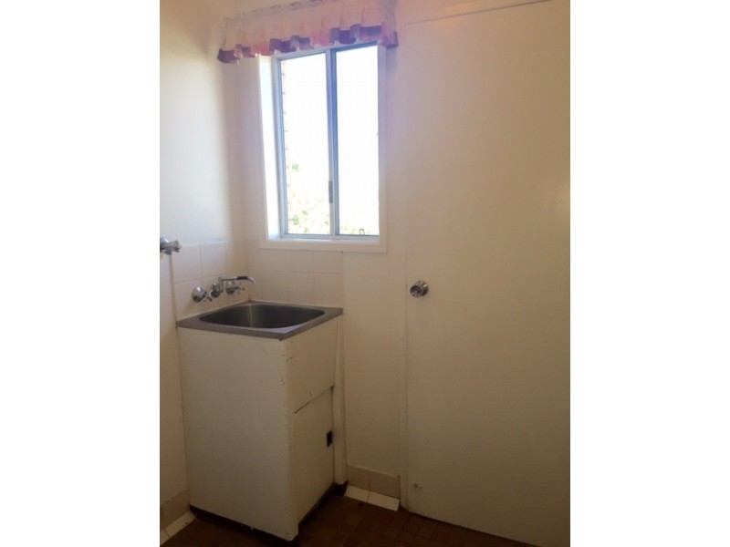 2/58 Harrow Street, West Rockhampton QLD 4700