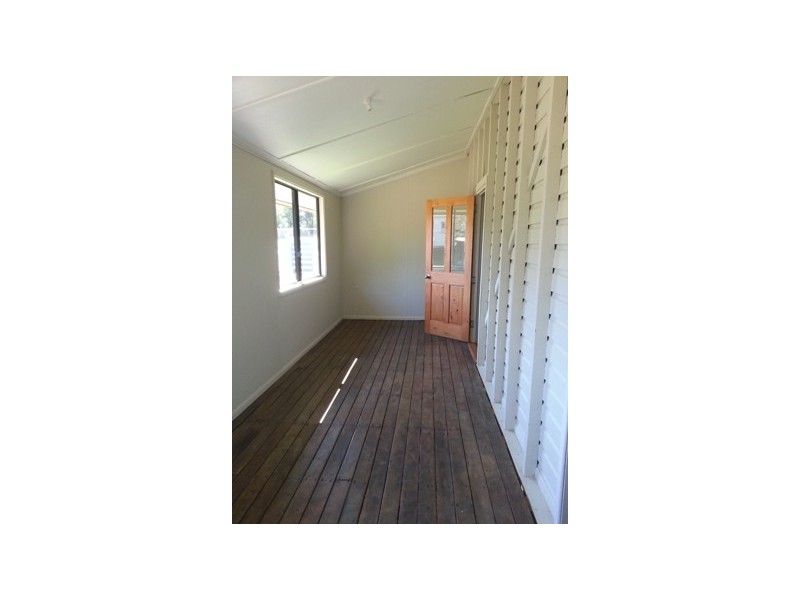 17 Grey Street, Walterhall QLD 4714