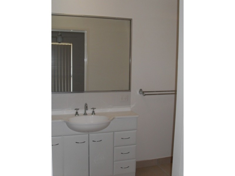 5 Tawarra Cresent, Gracemere QLD 4702