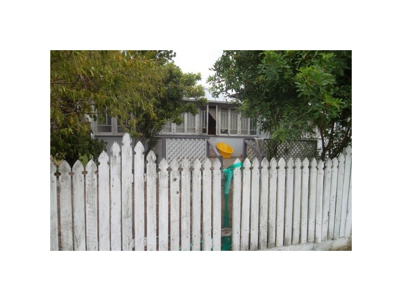 80 Clifton Street, Berserker QLD 4701