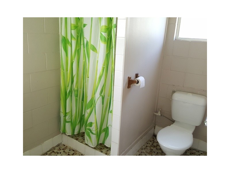 1 / 2 – 132 Alexandra Street, Kawana QLD 4701