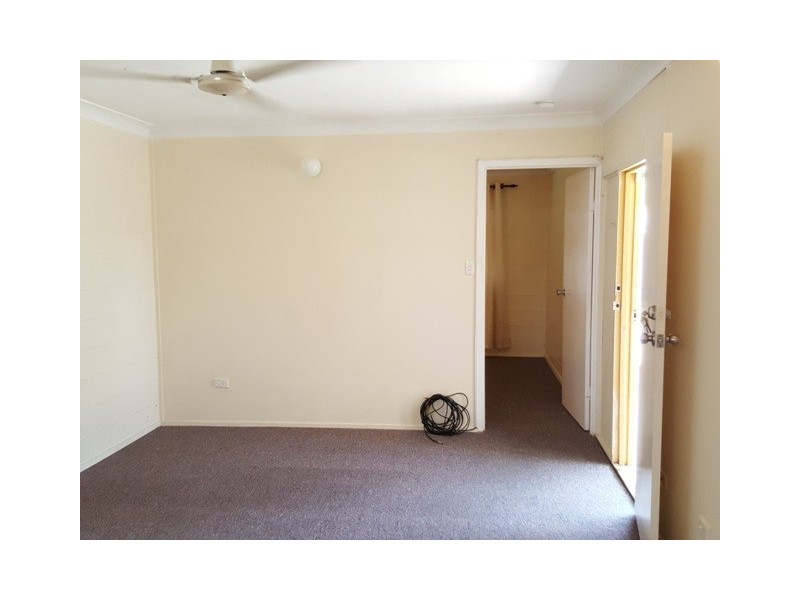 1 / 2 – 132 Alexandra Street, Kawana QLD 4701