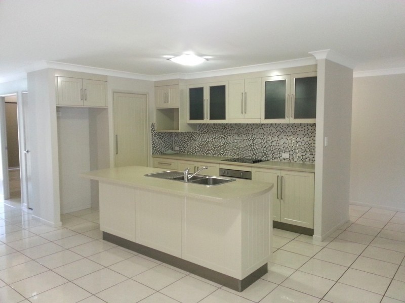 14 Felix Street, Cawarral QLD 4702