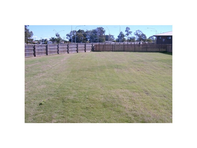 8 Riley Drive, Gracemere QLD 4702