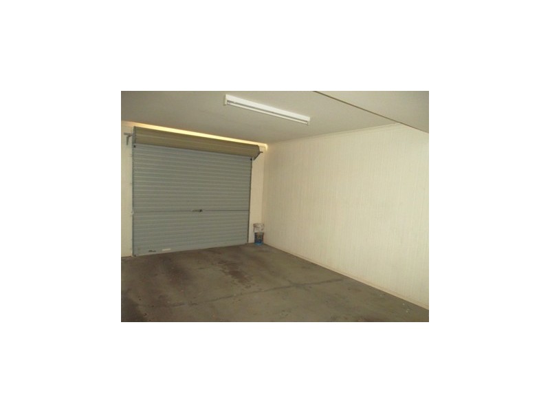 2 / 90 Livingstone Street, Berserker QLD 4701
