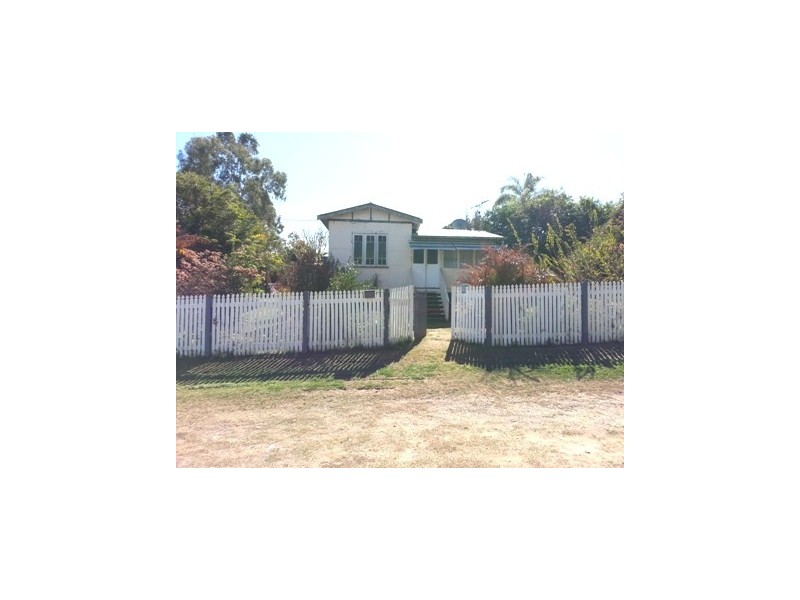 1 Nicholson Street, Mount Morgan QLD 4714