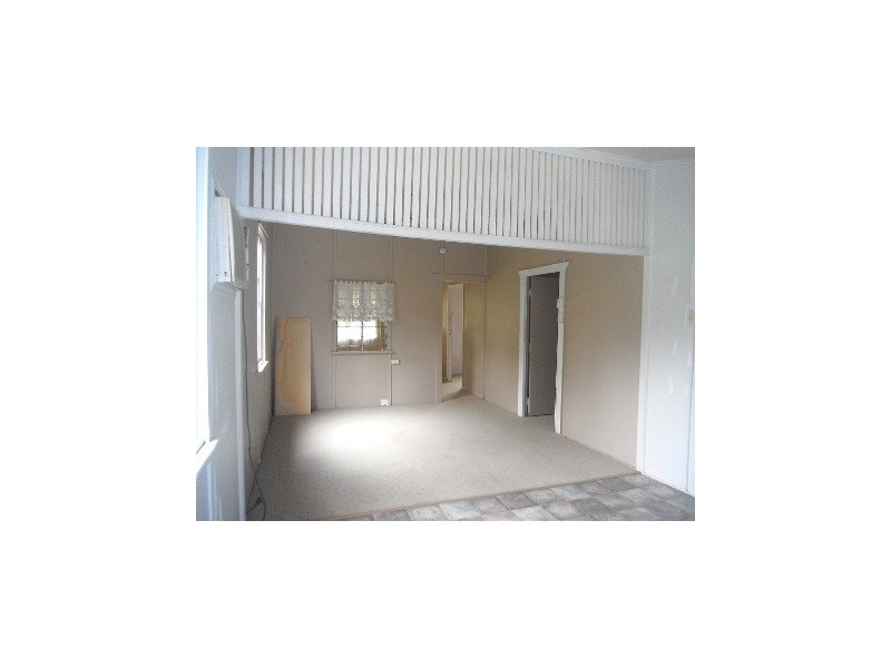 1 Nicholson Street, Mount Morgan QLD 4714