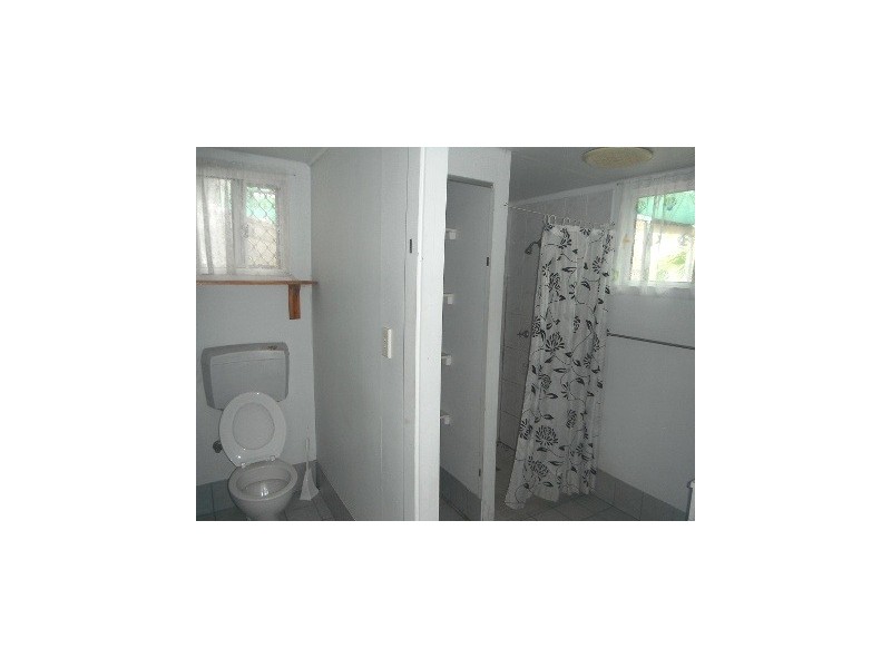 1 Nicholson Street, Mount Morgan QLD 4714