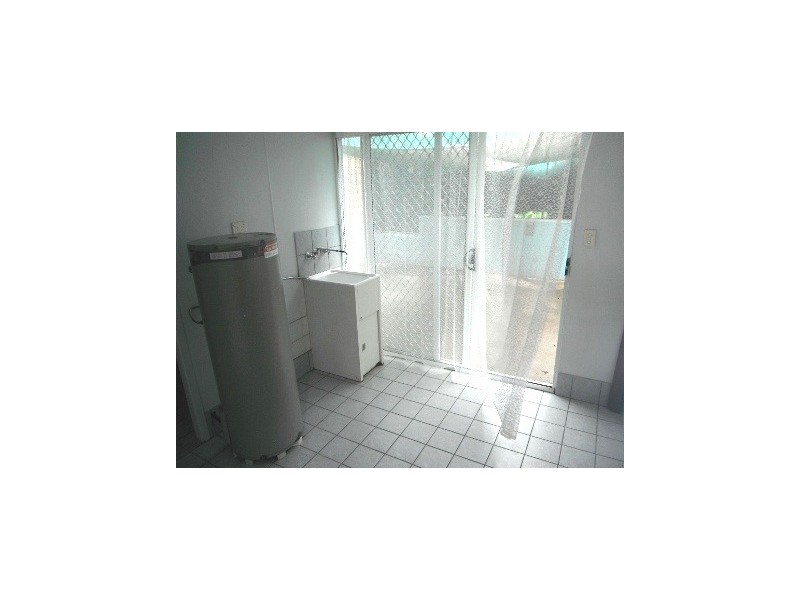 1 Nicholson Street, Mount Morgan QLD 4714