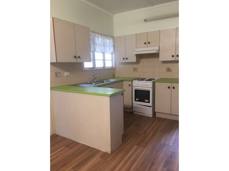 78 Livingstone Street, Berserker QLD 4701