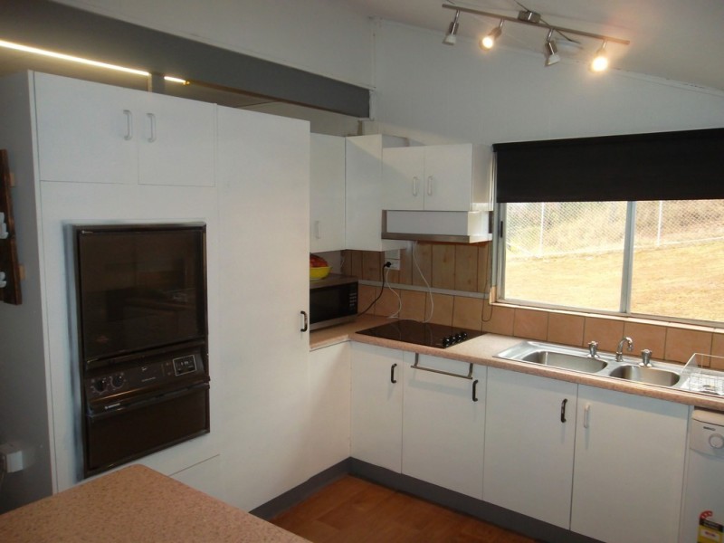 38 Coronation Drive, Mount Morgan QLD 4714