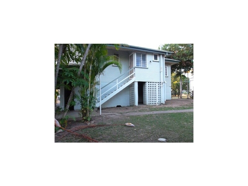 78 Livingstone Street, Berserker QLD 4701