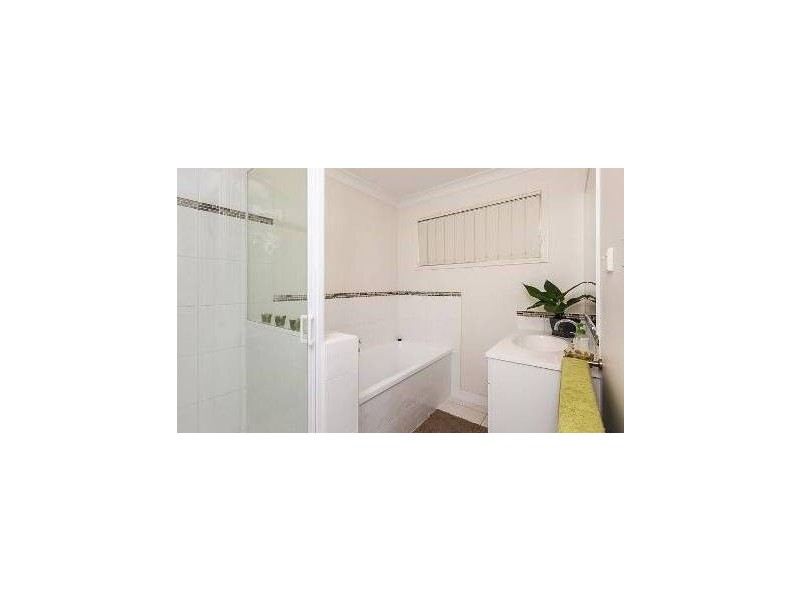 11 Emery Street, Gracemere QLD 4702
