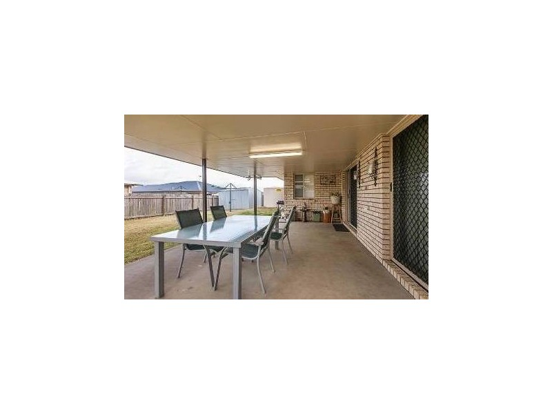 11 Emery Street, Gracemere QLD 4702