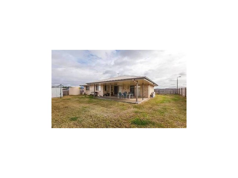 11 Emery Street, Gracemere QLD 4702