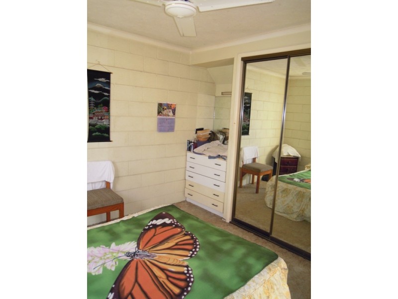 Unit 2 / 98 High Street, Berserker QLD 4701