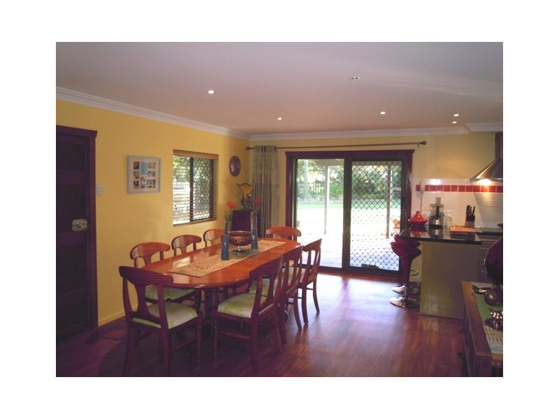 28 Creek Street, Mount Morgan QLD 4714