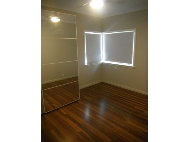 26 Card Street, Berserker QLD 4701