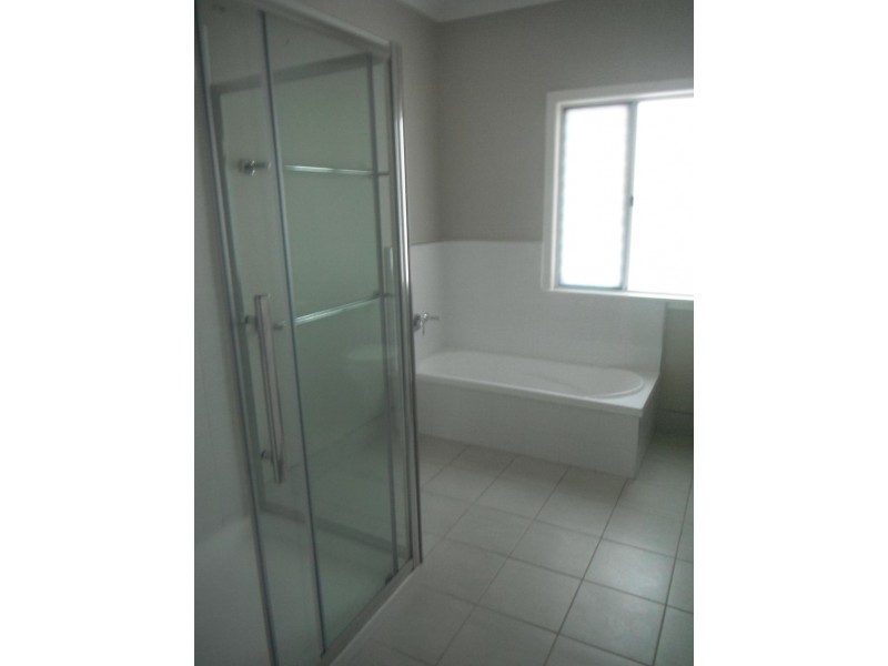 26 Card Street, Berserker QLD 4701