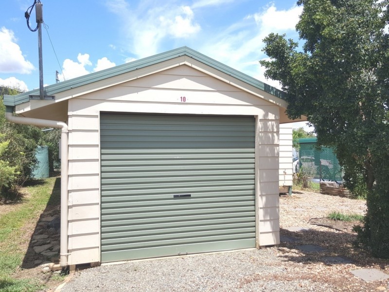 10 Mackay Street, Lakes Creek QLD 4701