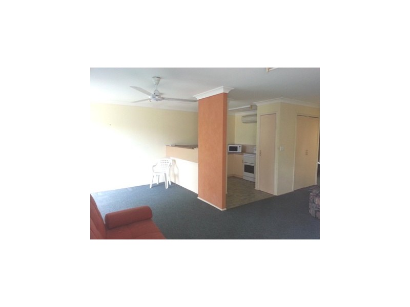 3/128 High Street, Berserker QLD 4701