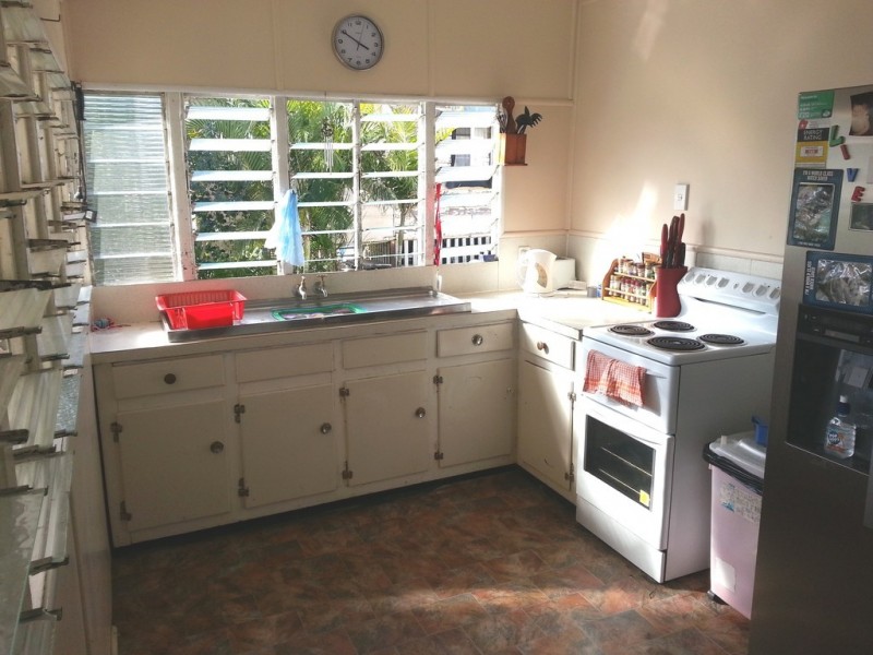 8 Alma Street, Rockhampton City QLD 4700