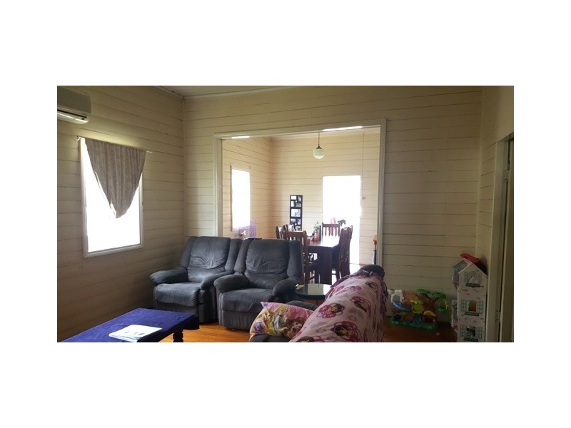 8 Alma Street, Rockhampton City QLD 4700