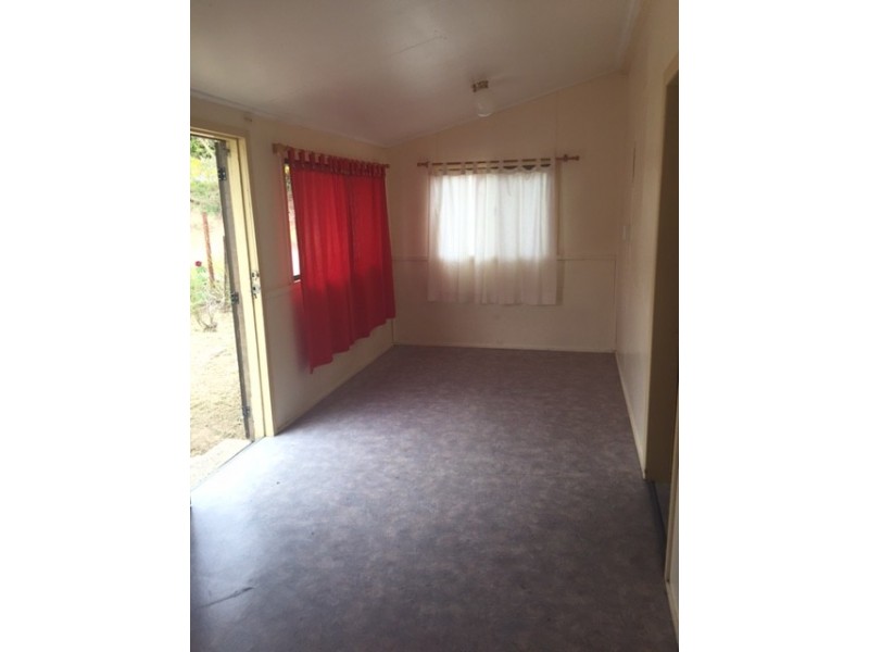 63 Darcy Street, Mount Morgan QLD 4714