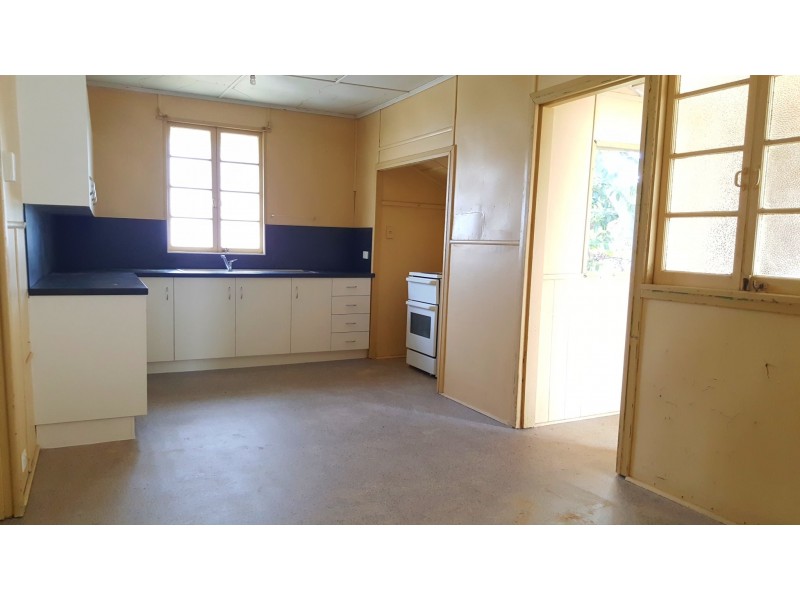 45 Charles Street, Berserker QLD 4701