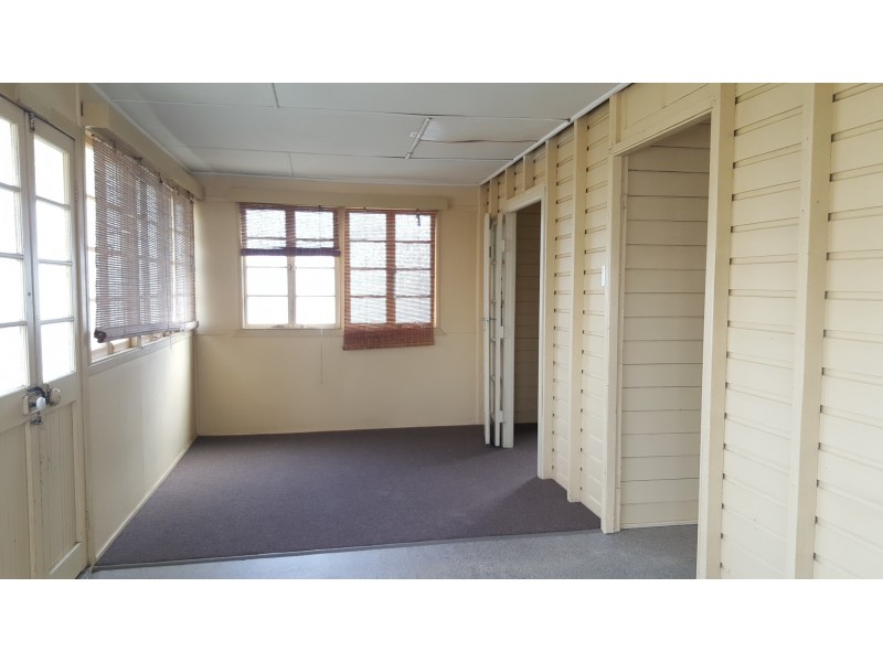 45 Charles Street, Berserker QLD 4701