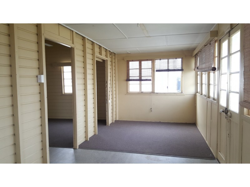 45 Charles Street, Berserker QLD 4701
