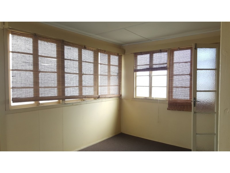 45 Charles Street, Berserker QLD 4701