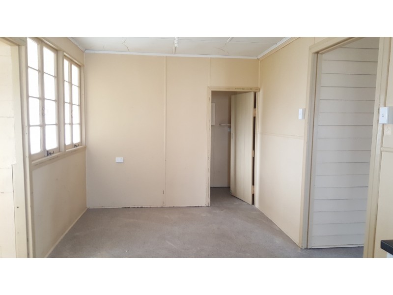 45 Charles Street, Berserker QLD 4701