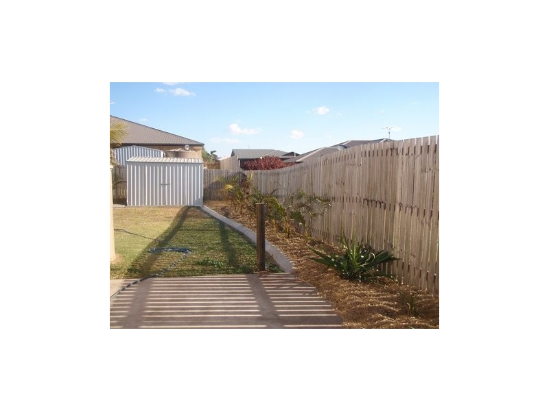 16 John Oxley Drive, Gracemere QLD 4702