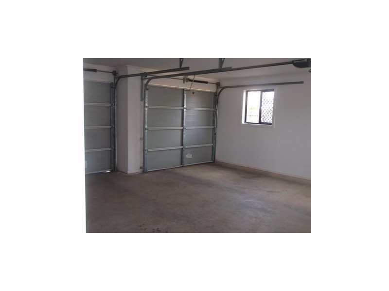 16 John Oxley Drive, Gracemere QLD 4702