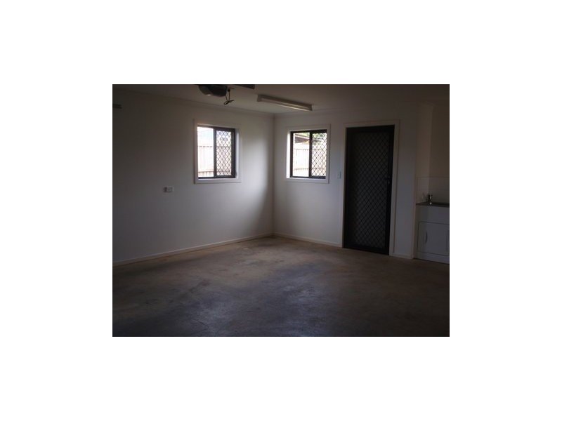 16 John Oxley Drive, Gracemere QLD 4702