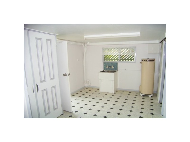 2 Zimitat Street, Gracemere QLD 4702